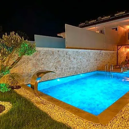 Casa Meis & Escapes Hotel 5*